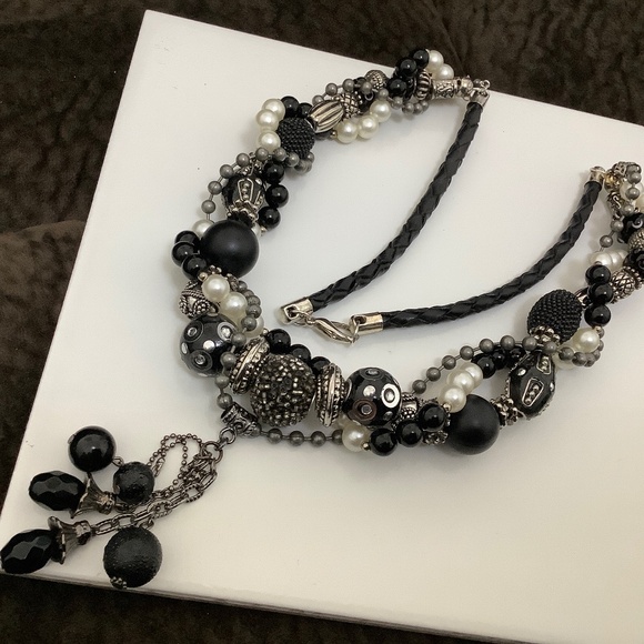 ART BY AMY LABBE Necklace 15.5 inches long - Picture 9 of 11